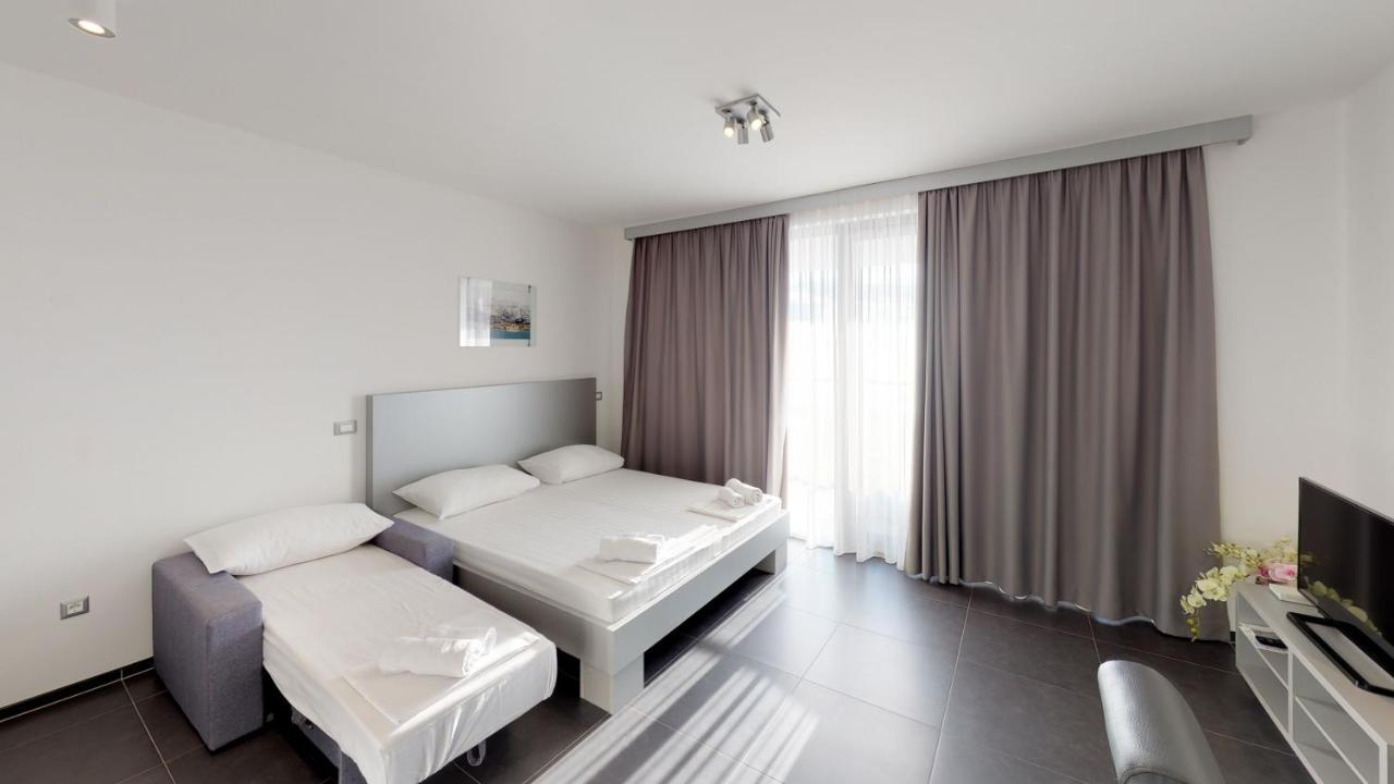 Whitehouse Apartments Makarská Exteriér fotografie